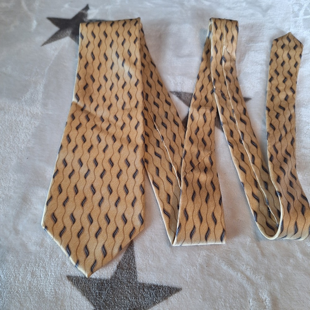 Jones New York Mens Golden Yellow / Pale Blue Silk Wave Pattern Tie Made In USA